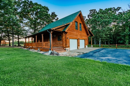 Hayes Haven Ranch - Two Gorgeous Log Homes on 250+ Acres - image 37