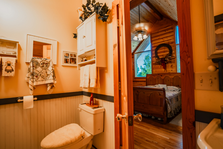 Hayes Haven Ranch - Two Gorgeous Log Homes on 250+ Acres - image 27