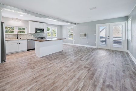 Suwannee Waterfront Home For Sale in Florida - image 31