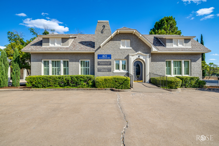 Downtown San Angelo Office with Apartment & Golf Views - image 4
