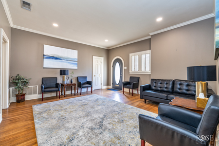 Downtown San Angelo Office with Apartment & Golf Views - image 6