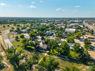 Downtown San Angelo Office with Apartment & Golf Views - image 35