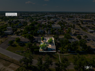 Downtown San Angelo Office with Apartment & Golf Views - image 37