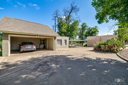 Downtown San Angelo Office with Apartment & Golf Views - image 32