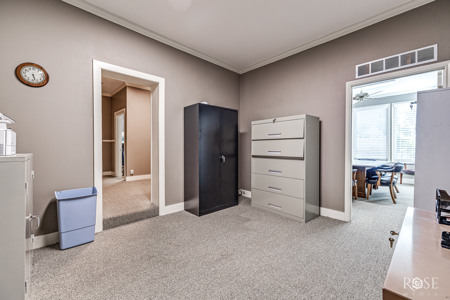 Downtown San Angelo Office with Apartment & Golf Views - image 18
