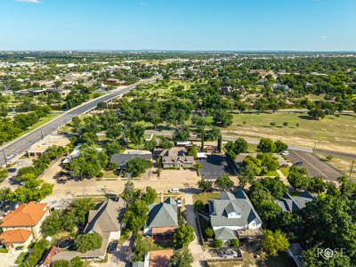 Downtown San Angelo Office with Apartment & Golf Views - image 42