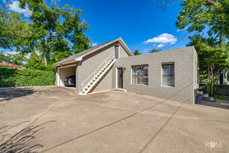 Downtown San Angelo Office with Apartment & Golf Views - image 20