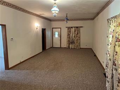 Charming Home for Sale in Iola, Kansas - image 7