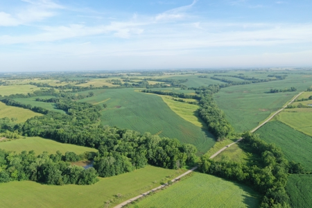 Top-Quality Harrison County Farm – 517 Acres m/l - image 2