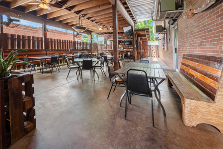 TURNKEY RESTAURANT OPPORTUNITY - Trenton, FL - image 12