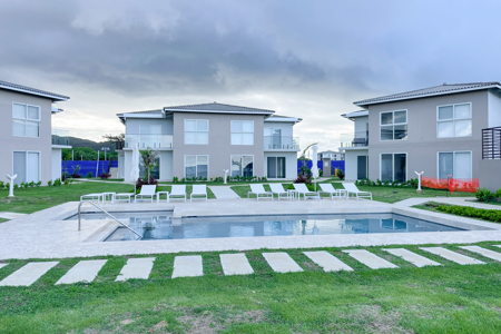 2 Bedroom Townhouse in Playa Caracol on the Beach - image 1