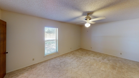Charming Updated Home on Over 10 Acres  6605 Hwy 67-84, Bangs, Tx - image 5