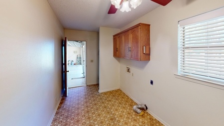 Charming Updated Home on Over 10 Acres  6605 Hwy 67-84, Bangs, Tx - image 15