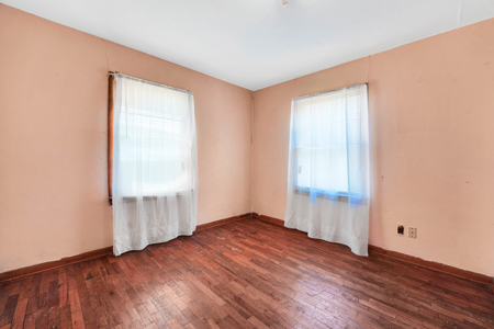 Home For Sale In Canute, Oklahoma - image 17