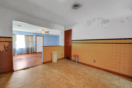 Home For Sale In Canute, Oklahoma - image 27