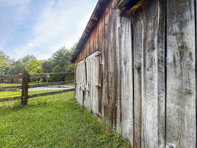 Laurel Fork Farm: Hunt, Ride & Relax in Mountain Solitude - image 38