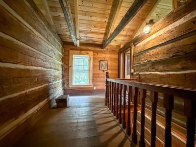 Laurel Fork Farm: Hunt, Ride & Relax in Mountain Solitude - image 19