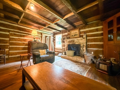 Laurel Fork Farm: Hunt, Ride & Relax in Mountain Solitude - image 15