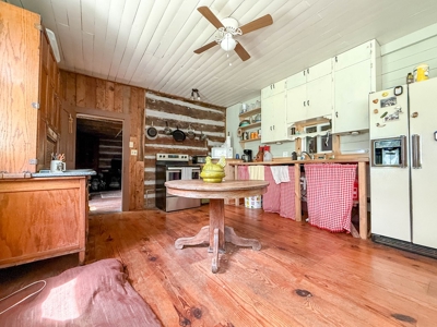 Laurel Fork Farm: Hunt, Ride & Relax in Mountain Solitude - image 14