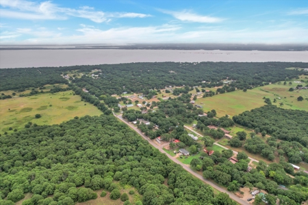 Lake Texoma Retreat for Sale - 3 bed, 2 bath - image 1