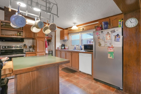 Lake Texoma Retreat for Sale - 3 bed, 2 bath - image 19