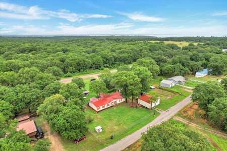 Lake Texoma Retreat for Sale - 3 bed, 2 bath - image 2