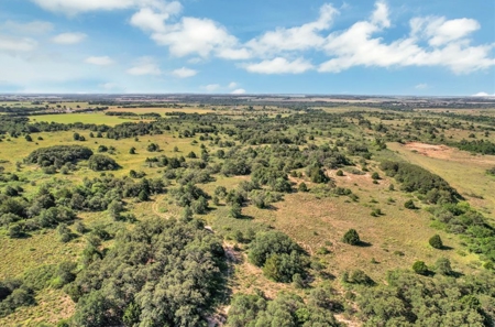 160 Acres Of Versatile Land For Sale Near Sayre, Oklahoma - image 3
