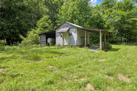 Country Home for Sale in Hickman County, Tennessee - image 26