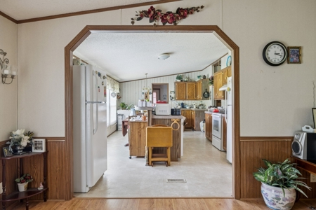 Country Home for Sale in Hickman County, Tennessee - image 12