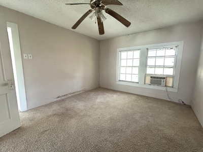 Starter or Investment Home For Sale in Bogata TX - image 14