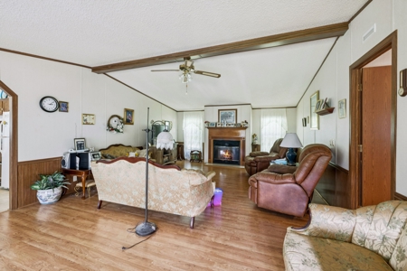 Country Home for Sale in Hickman County, Tennessee - image 10