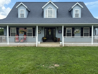 Spacious Country Living on 19+ Acres! - image 10