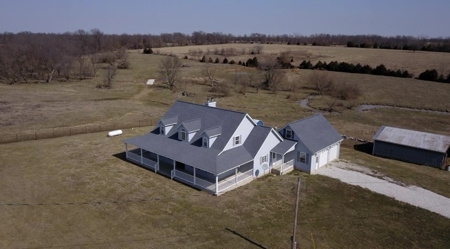 Spacious Country Living on 19+ Acres! - image 8