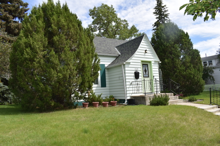 Conrad MT home for sale,  small town living, Hunting and fishing - image 1