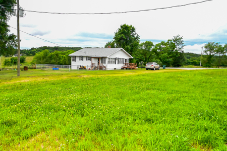 Country Home For Sale Edwards, Mo - image 3