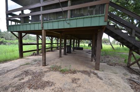 Beautiful secluded Creekside Stilt Cabin in Arcadia, Florida! - image 33