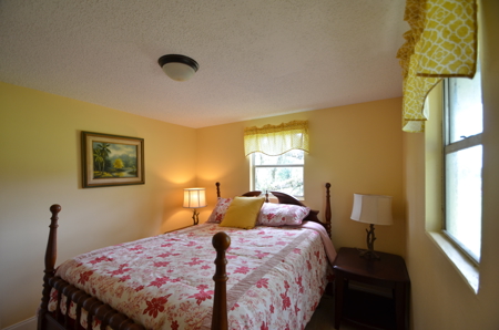 Beautiful secluded Creekside Stilt Cabin in Arcadia, Florida! - image 10