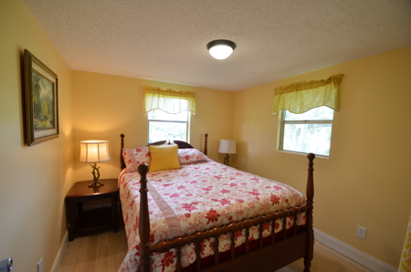 Beautiful secluded Creekside Stilt Cabin in Arcadia, Florida! - image 11