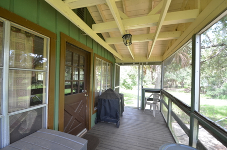 Beautiful secluded Creekside Stilt Cabin in Arcadia, Florida! - image 14