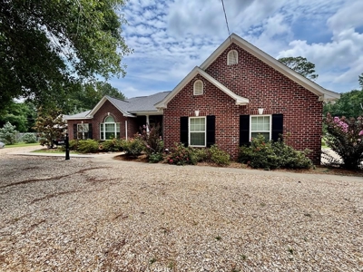 Charming Brick Home Scenic Pond Views for Sale McComb MS - image 30
