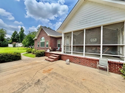 Charming Brick Home Scenic Pond Views for Sale McComb MS - image 33