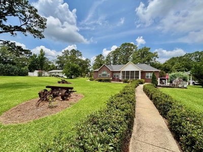 Charming Brick Home Scenic Pond Views for Sale McComb MS - image 22