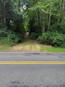 Private 7.24 acre parcel close to Astoria - image 1