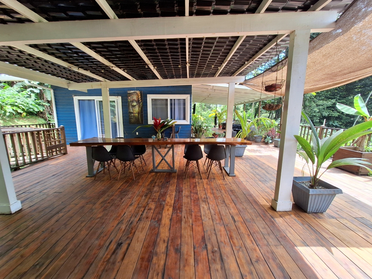 Off-Grid Eco Home, Built 2022 — Plastic Bottle Village, Isla Colón - 22