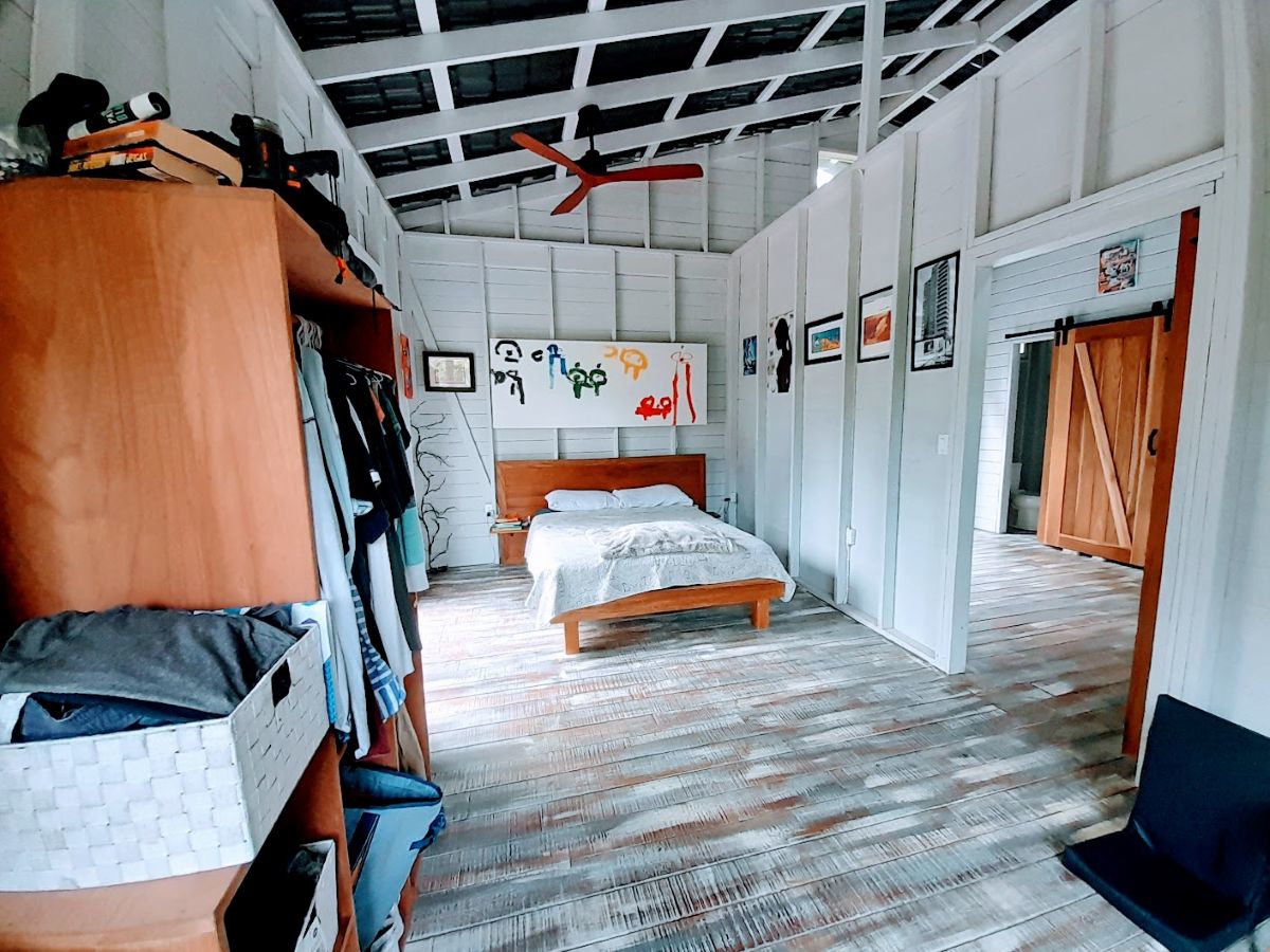 Off-Grid Eco Home, Built 2022 — Plastic Bottle Village, Isla Colón - 13