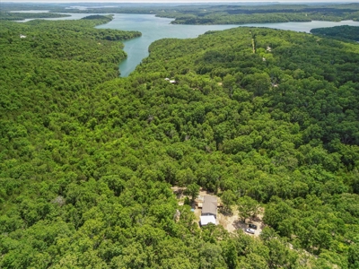 Ozarks Lake Property on 3 Acres Near Bull Shoals Lake - image 26