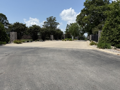 Online Absolute Auction, 2-Beautiful Lake Lots in Stillwater - image 1