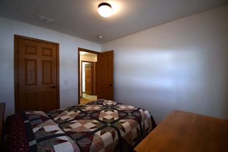 One-Level Living Near the Golf Course - image 14