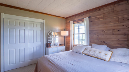 Secluded Log Home Retreat with Stunning Views in the Ozarks - image 30