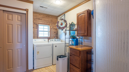 Secluded Log Home Retreat with Stunning Views in the Ozarks - image 24